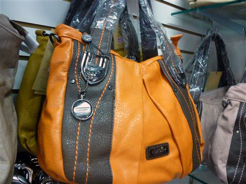 BOLSAS CARTEIRAS CINTOS EM PETROPOLIS - BC COURO - RJ