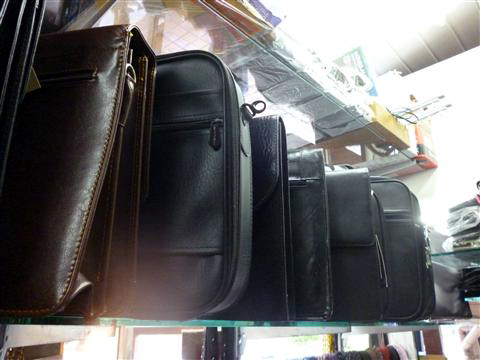 BOLSAS CARTEIRAS CINTOS EM PETROPOLIS - BC COURO - RJ