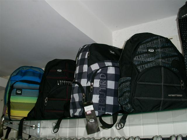 ROUPAS MASCULINAS EM PIABETA - DOKSA - RJ