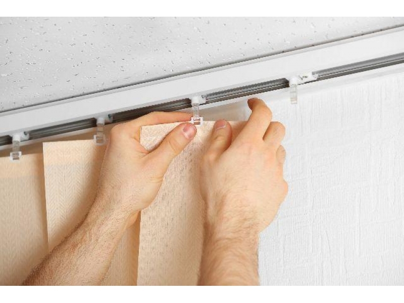 LAVAGEM A SECO E IMPERMEABILIZAÇÃO DE SOFÁS E ESTOFADOS EM CATETE - RJ 