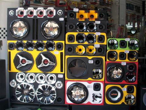 SOM E ACESSORIOS EM PIABETA MAGE RJ