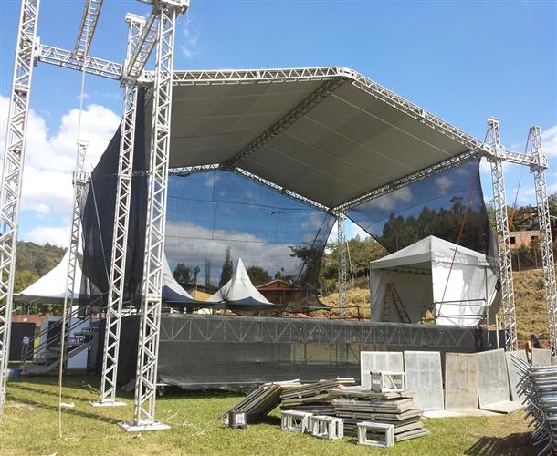 ALUGUEL DE TENDAS E PALCOS EM BELO HORIZONTE MG - VALENTE