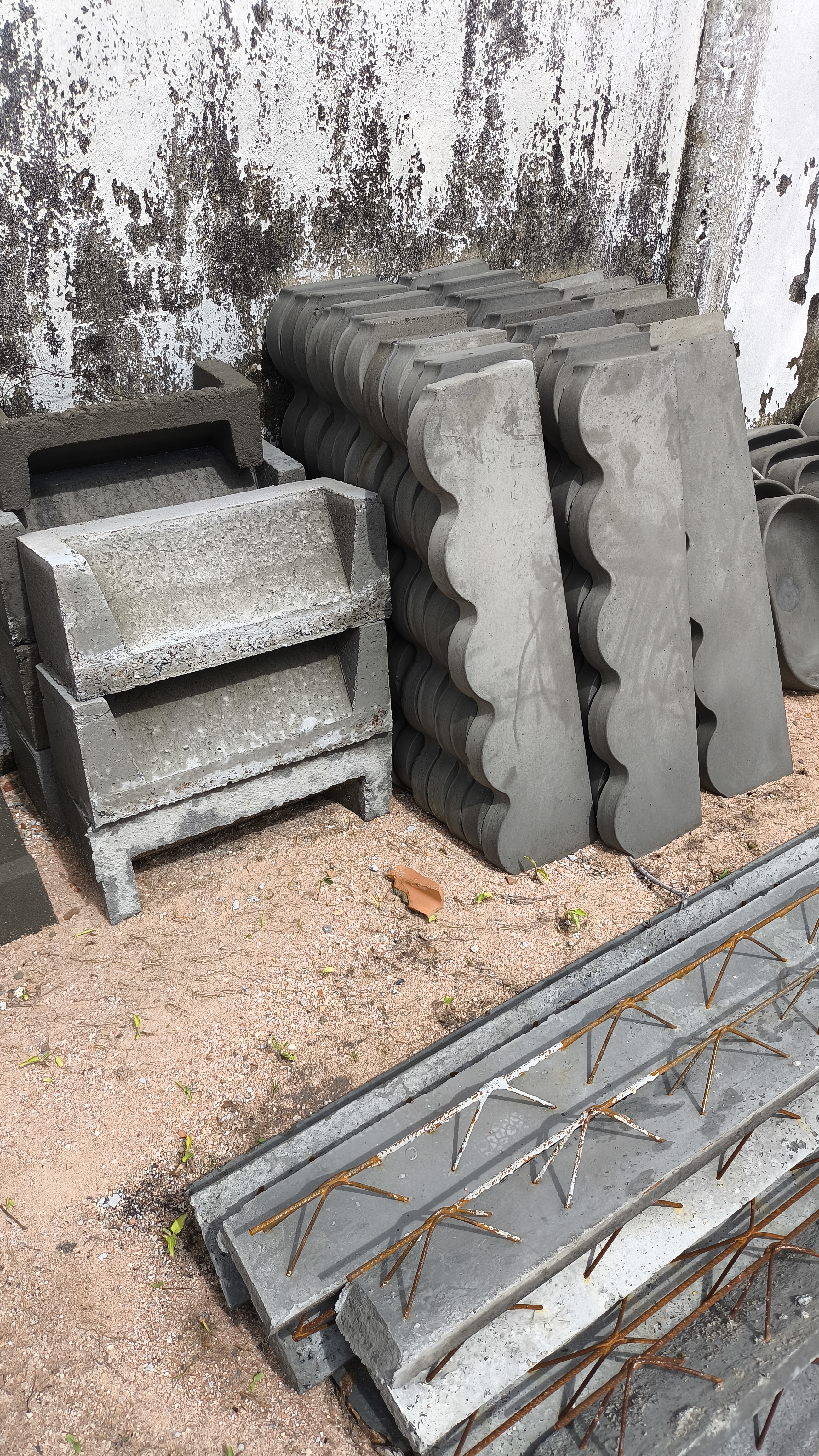 PRÉ MOLDADO DE CIMENTO PRAIA DO PRÉA - CE