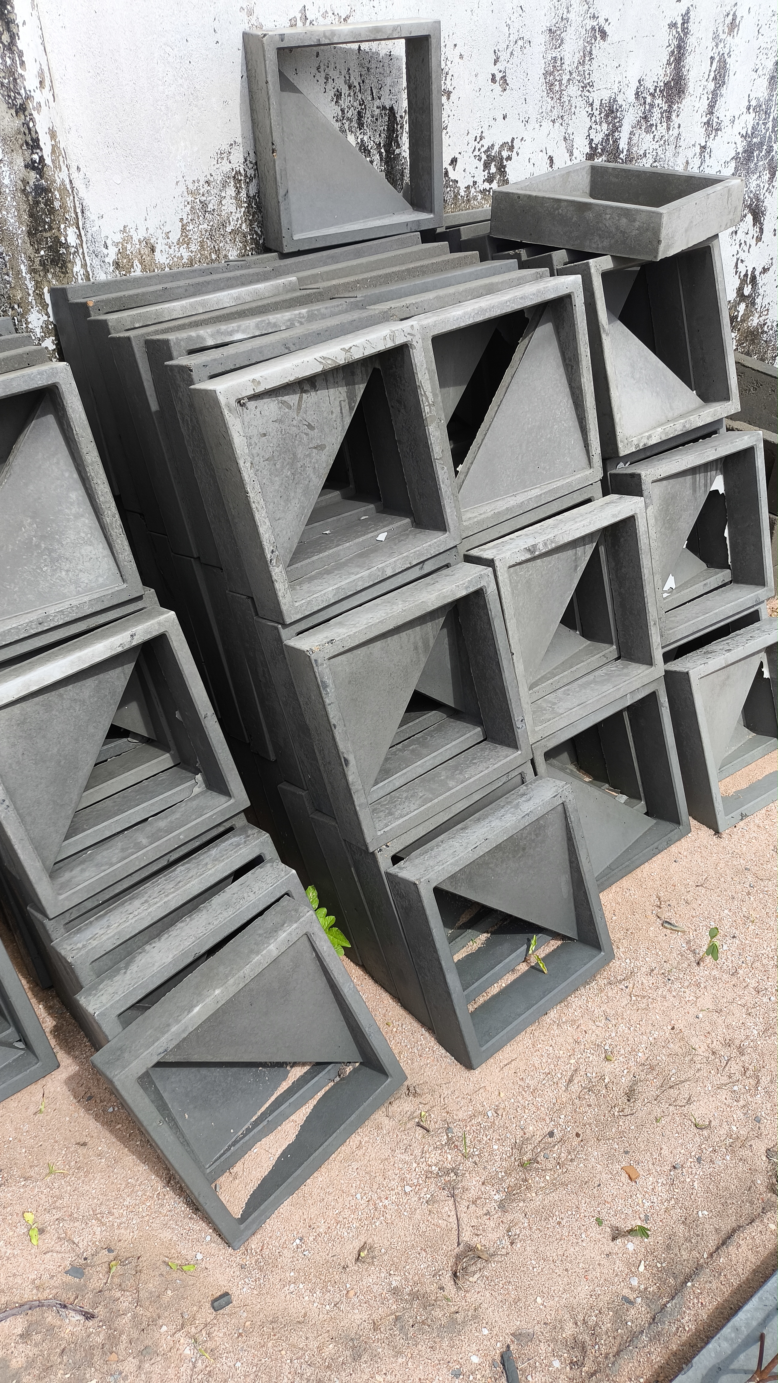 PRÉ MOLDADO DE CIMENTO PRAIA DO PRÉA - CE