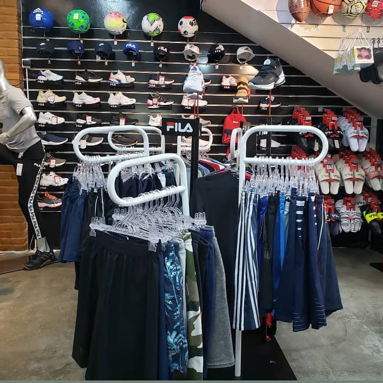 LOJA DE MATERIAIS ESPORTIVOS NA ILHA DO GOVERNADOR - RJ