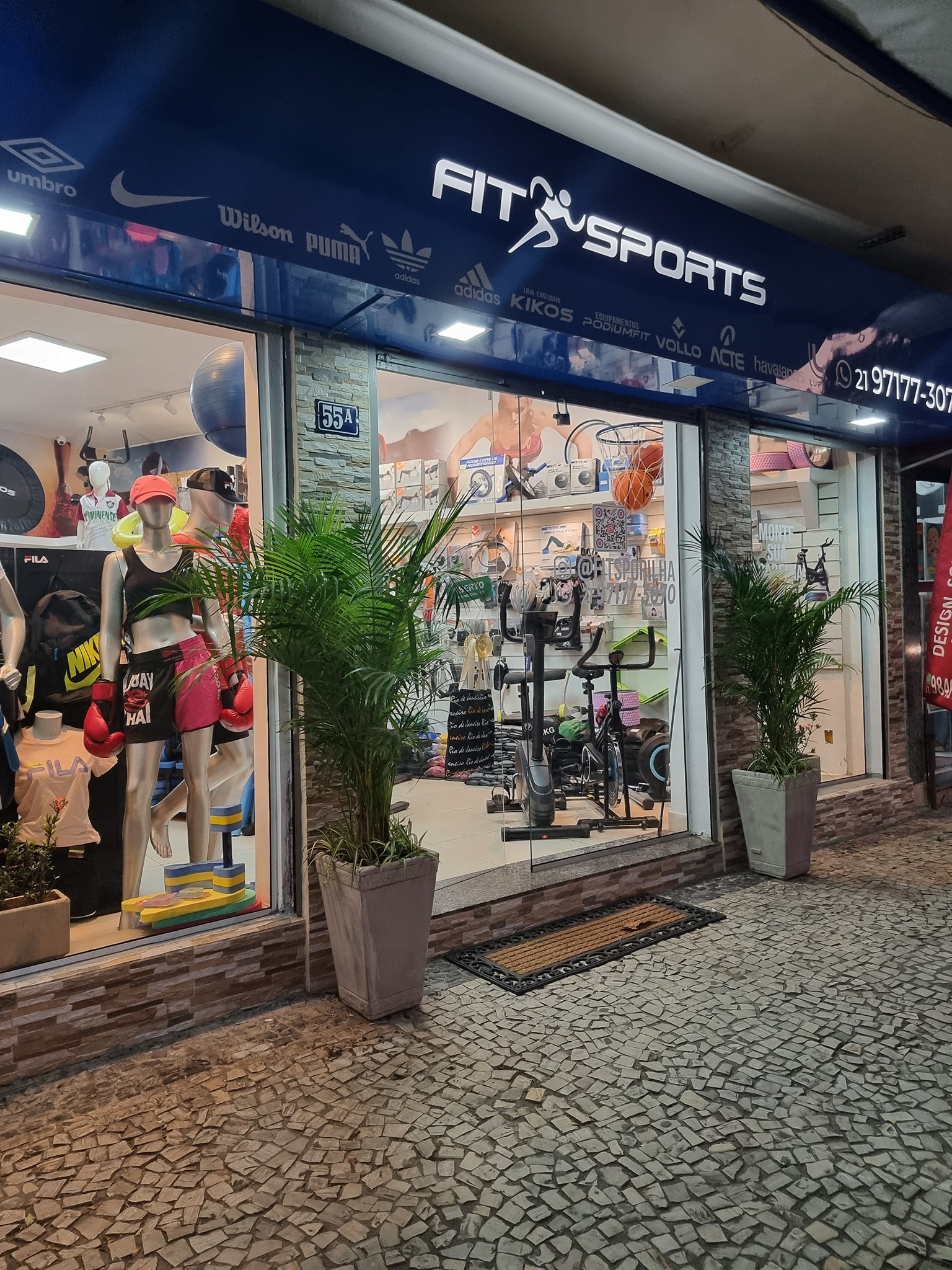 LOJA DE MATERIAIS ESPORTIVOS NA ILHA DO GOVERNADOR - RJ