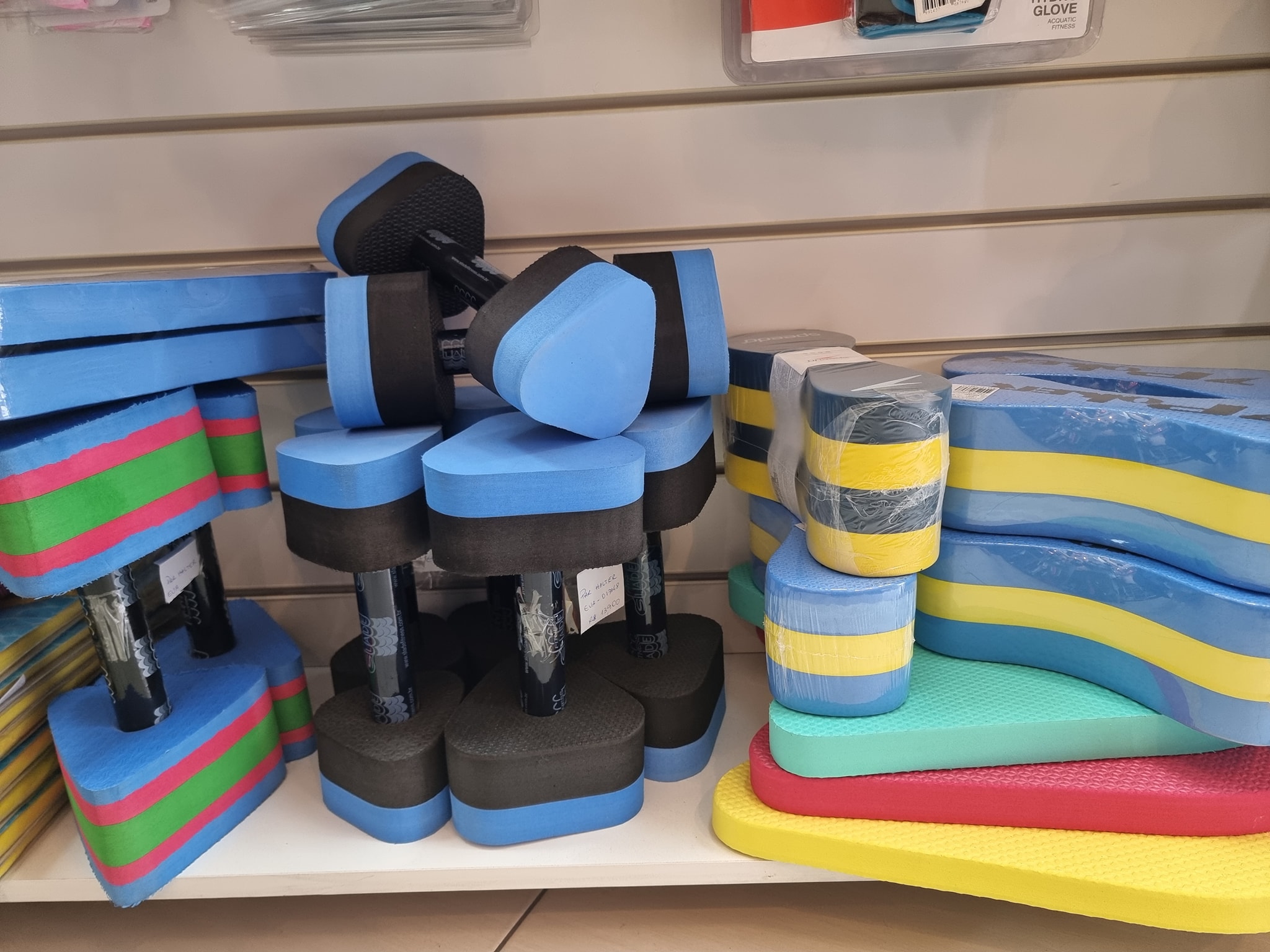 LOJA DE MATERIAIS ESPORTIVOS NA ILHA DO GOVERNADOR - RJ