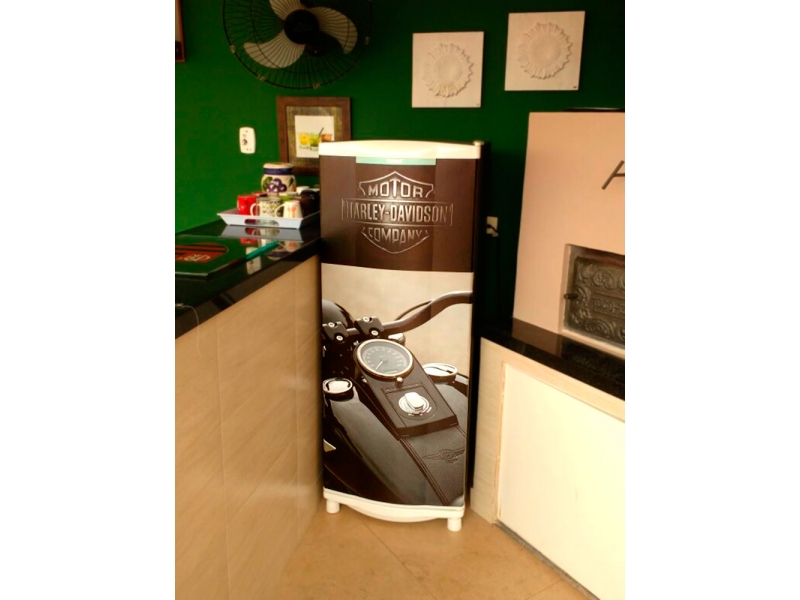 ENVELOPAMENTO DE GELADEIRA NO MORUMBI - SP