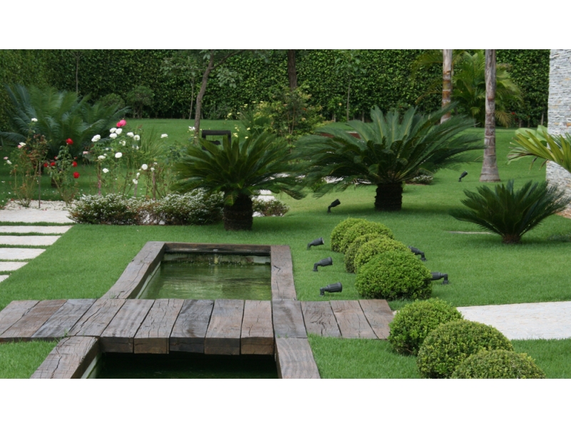 TEL: (11) 99708-8009 JARDINAGEM E PAISAGISMO NA VILA SÃO FRANCISCO EM SÃO PAULO
