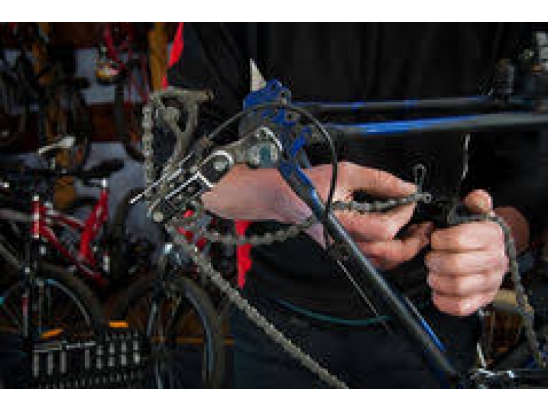 PEÇAS E ACESSÓRIOS PARA BICICLETA EM MAGÉ