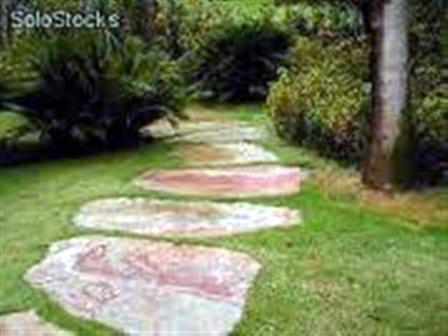 PEDRAS DECORATIVAS EM CORREAS - PETRÓPOLIS - RJ