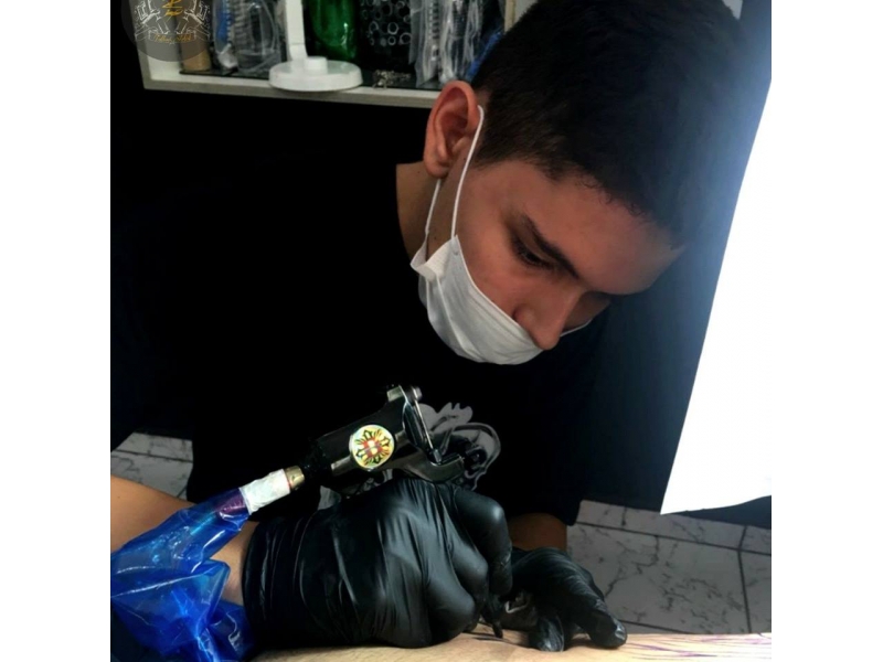 TATUAGEM EM TAUBATÉ - ZERODOIS TATTOOART - SP 