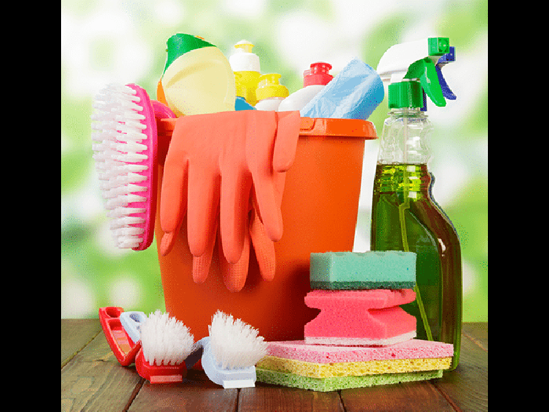 EMBALAGENS RECICLÁVEIS NO JARDIM ELIANE EM GRAJAÚ, SÃO PAULO