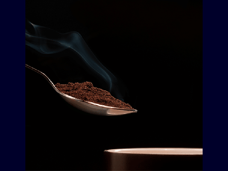 EMBALAGENS RECICLÁVEIS NO JARDIM ELIANE EM GRAJAÚ, SÃO PAULO