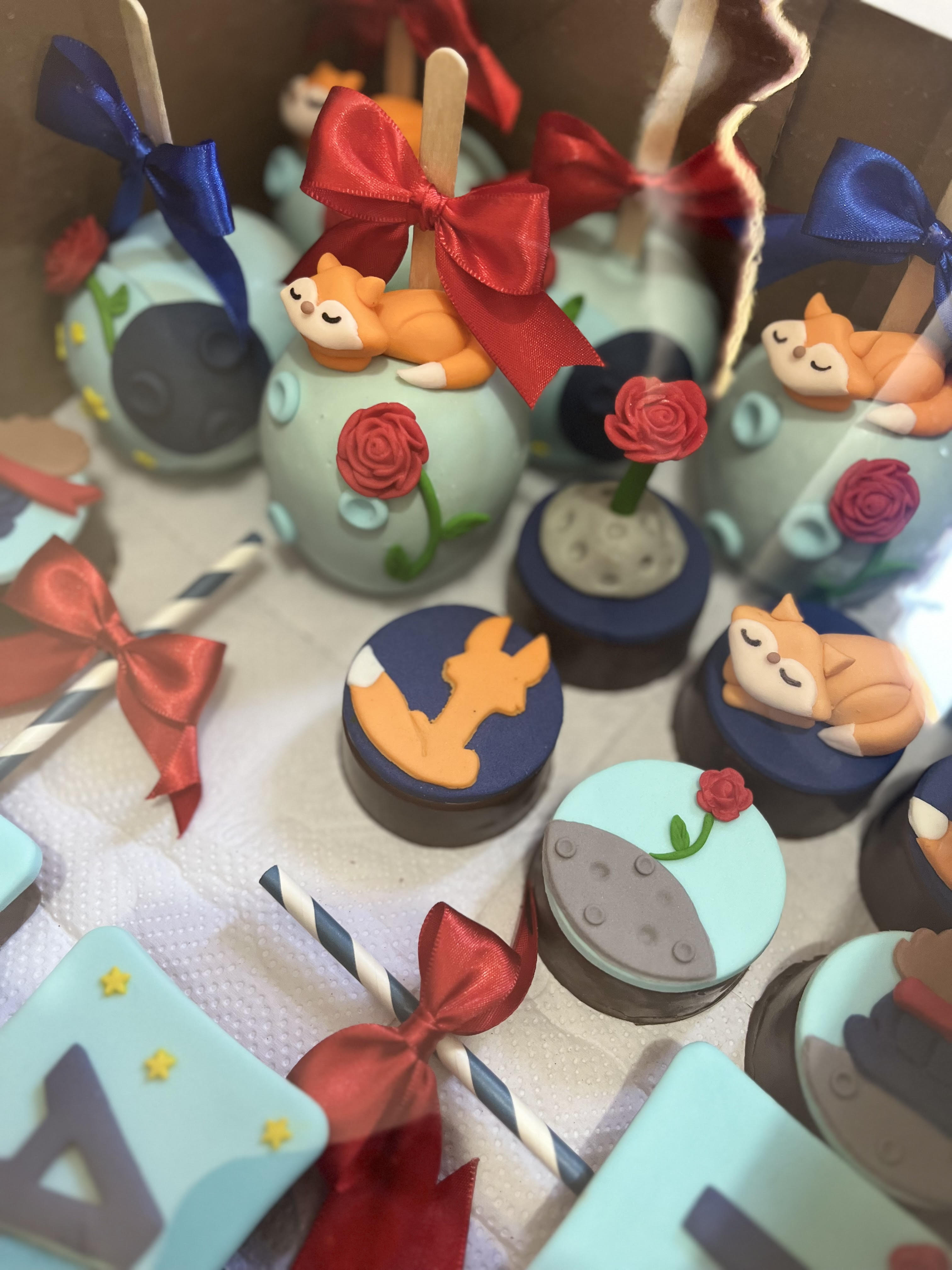 TORTAS E BOLOS DECORADOS EM PETRÓPOLIS - RJ 