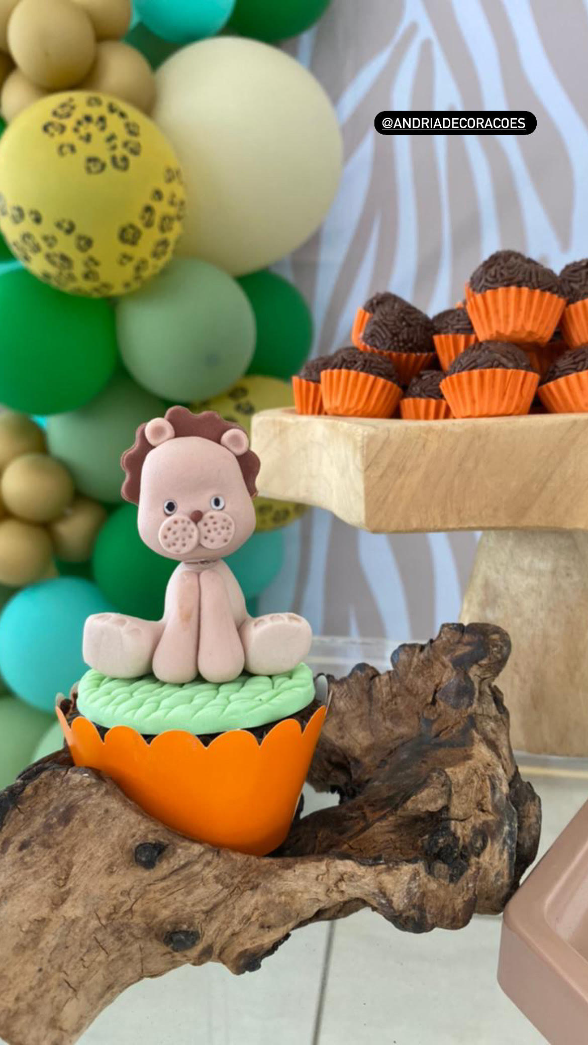 TORTAS E BOLOS DECORADOS EM PETRÓPOLIS - RJ 