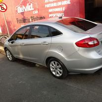 FUNILARIA E PINTURA AUTOMOTIVA NO ESPLANADA SANTA TEREZINHA - SP