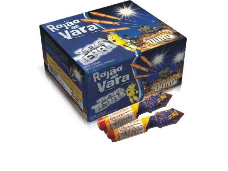 FOGOS DE ARTIFICIO NO JARDIM MEDEIROS EM SÃO PAULO