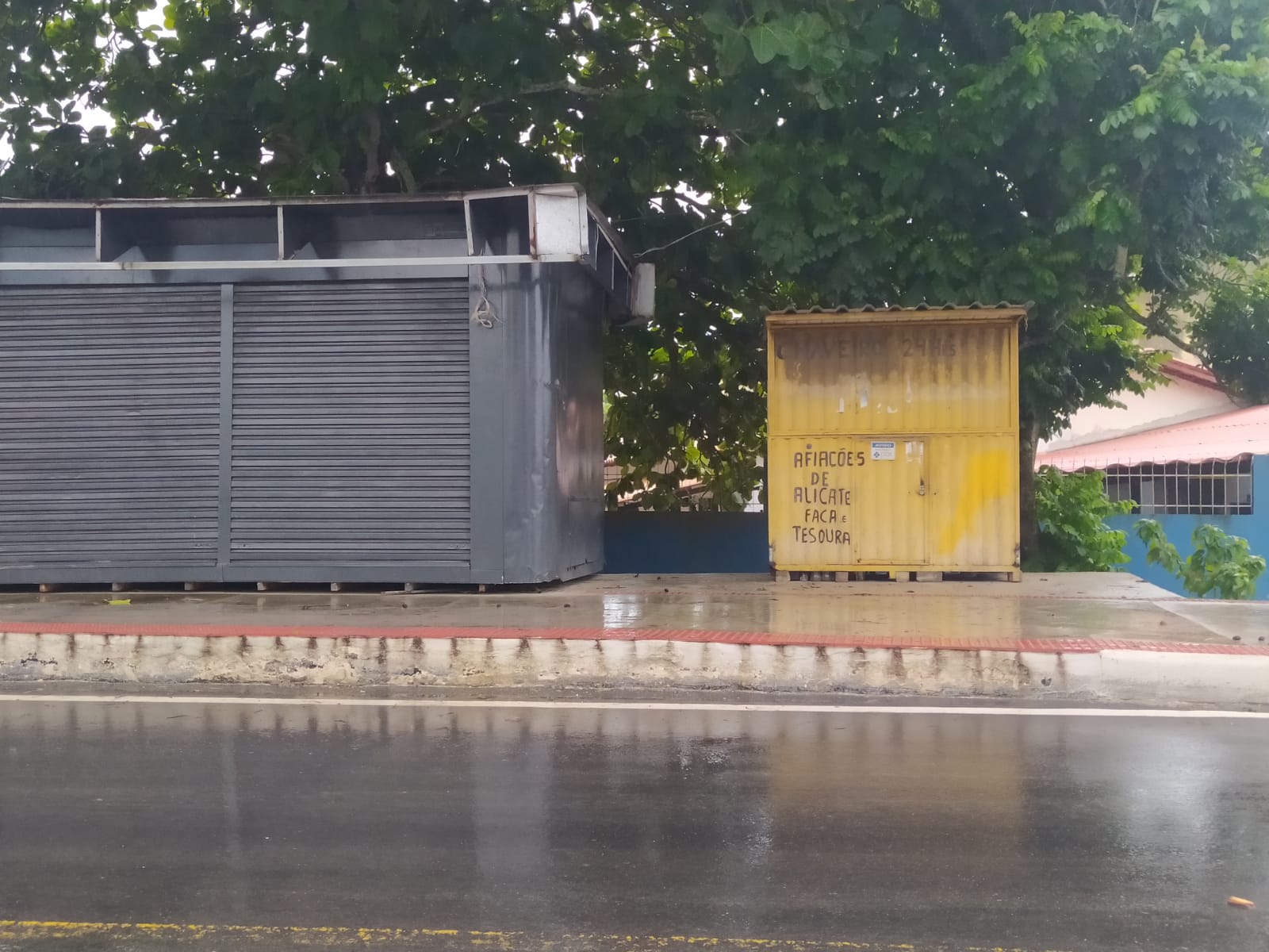 CHAVEIRO 24 HORAS EM MARATAIZES - ES