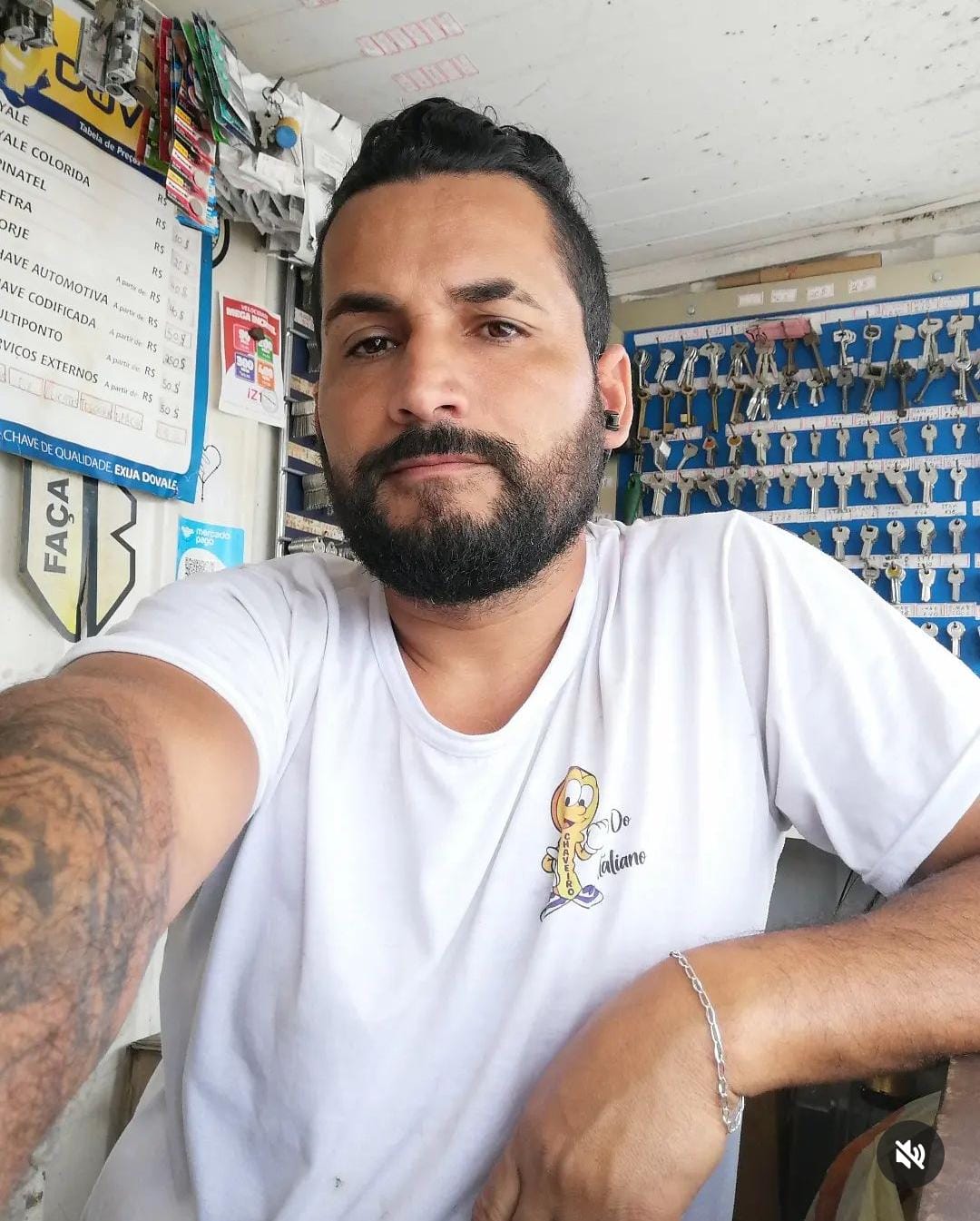CHAVEIRO 24 HORAS EM MARATAIZES - ES