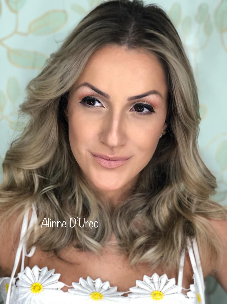 SALAO DE BELEZA EM SAO FIDELIS - ALINNE CABELEIREIRA