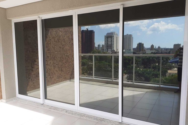 INSULFILM RESIDENCIAL EM VICENTE DE CARVALHO - RJ 