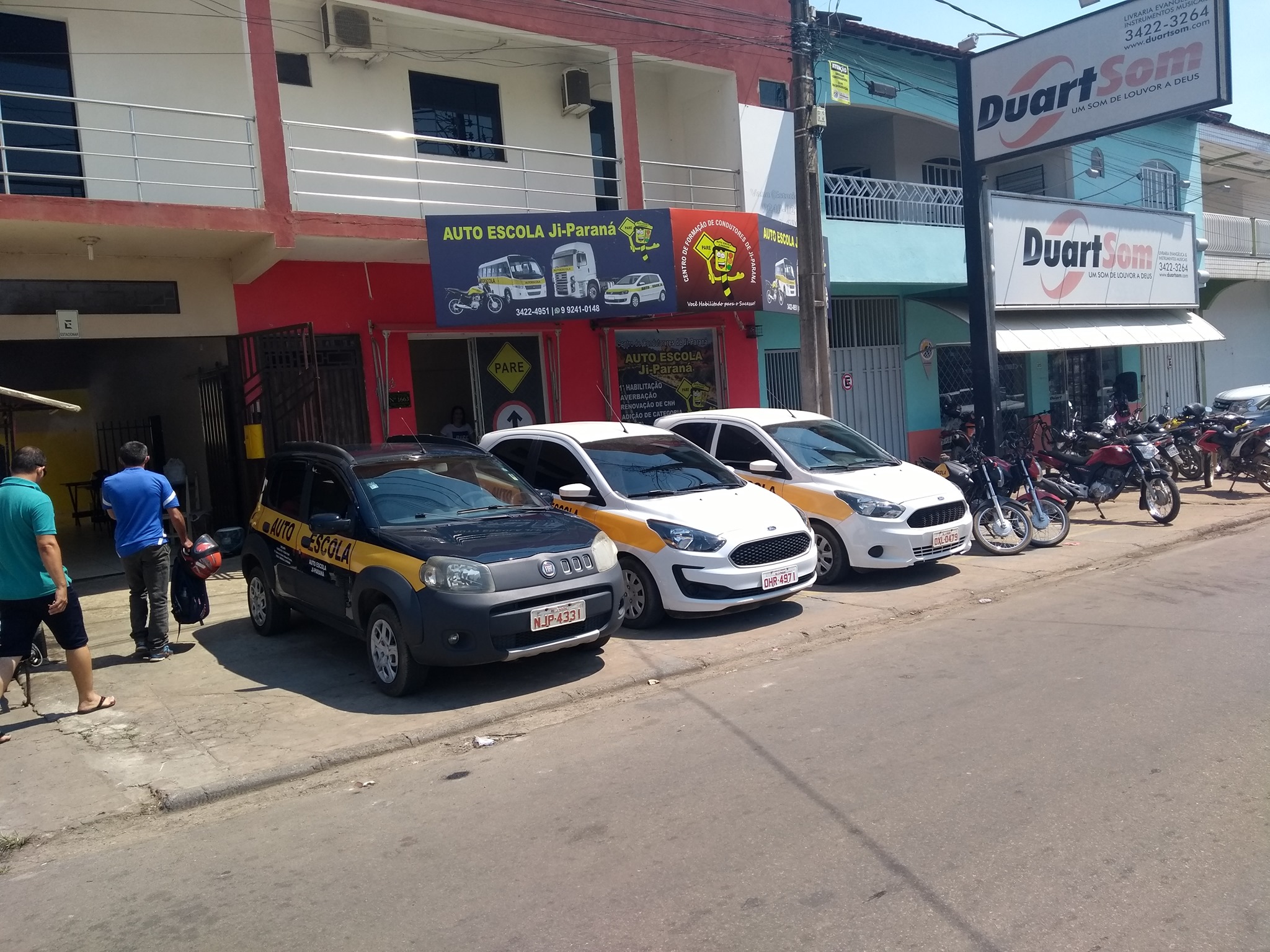 AUTO ESCOLA EM JI - PARANÁ - RO