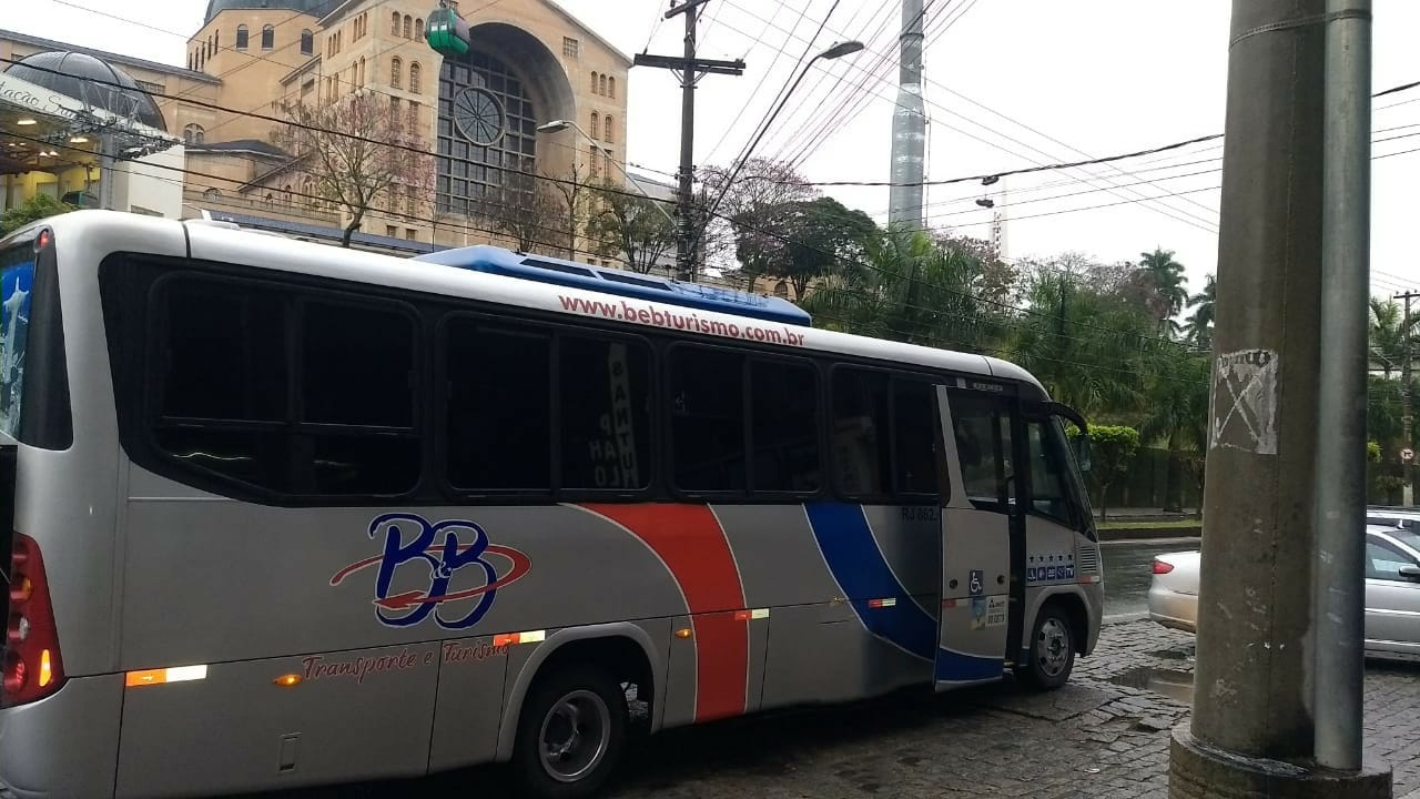 TRANSPORTE EXECUTIVO EM DUQUE DE CAXIAS - WhatsApp Online - RJ