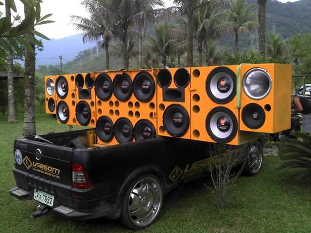 SOM AUTOMOTIVO EM LOTE XV BELFORD ROXO - UGASOM