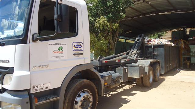 COLETA DE LIXO EM ALEM PARAIBA - GRUPO CARMENSE