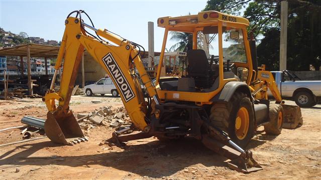 COLETA DE LIXO EM ALEM PARAIBA - GRUPO CARMENSE