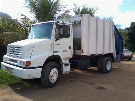 COLETA DE LIXO EM ALEM PARAIBA - GRUPO CARMENSE