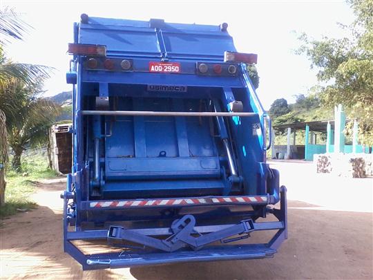 COLETA DE LIXO EM ALEM PARAIBA - GRUPO CARMENSE