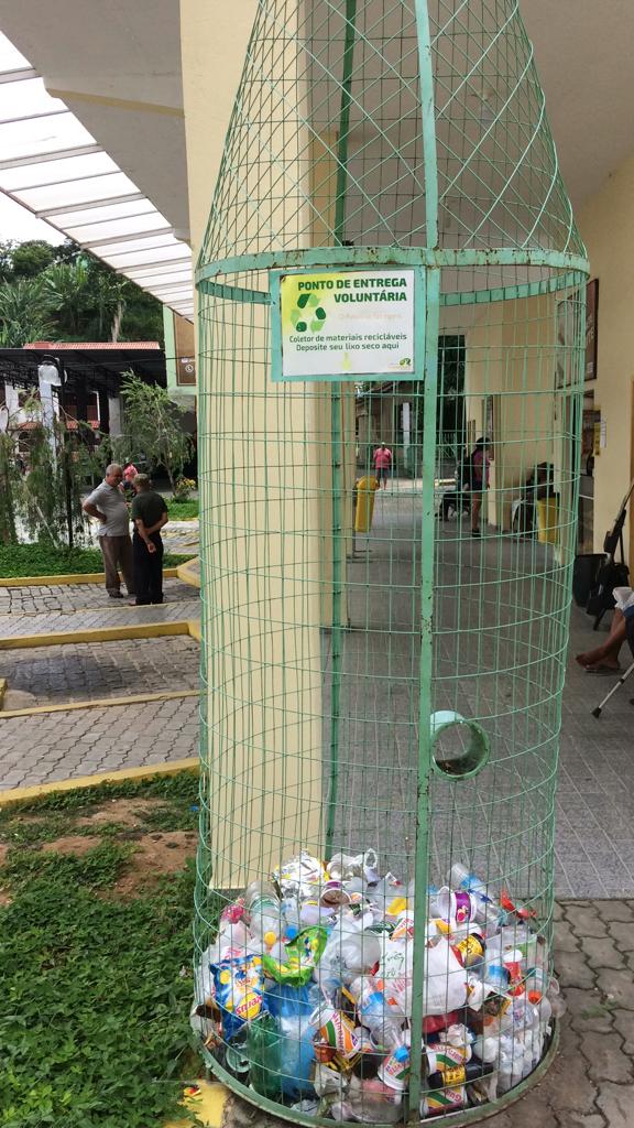 COLETA DE LIXO EM ALEM PARAIBA - GRUPO CARMENSE