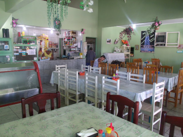 RESTAURANTE NO BARRA DO FURADO QUISSAMA RJ - RESTAURANTE DA LIETE