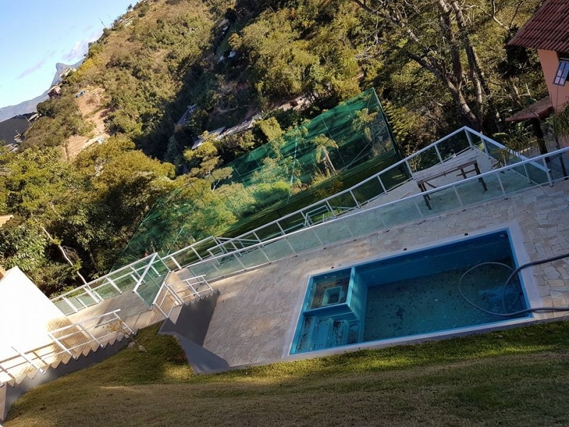 ENVIDRAÇAMENTO DE VARANDAS NA BARRA DA TIJUCA - RJ