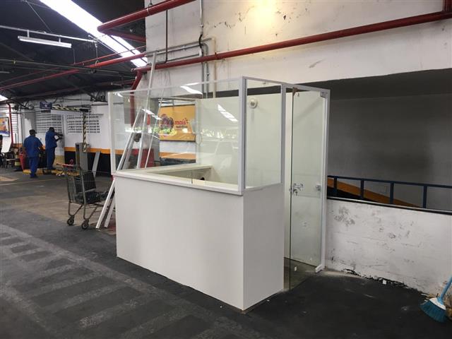 DIVISORIAS EM PETROPOLIS - DECORAÇÕES EXPRESS - RJ