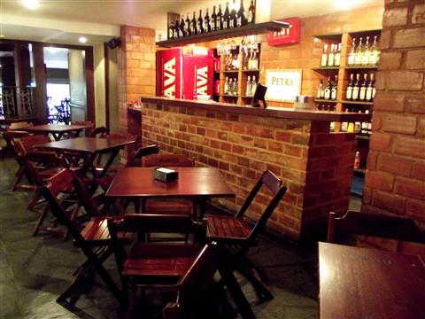 RESTAURANTE E BAR EM CORREAS PETROPOLIS MAMUTE