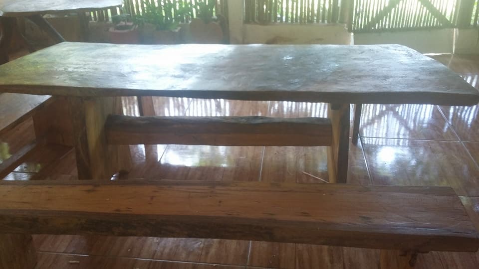 MESAS RÚSTICAS DE MADEIRA EM MARATAIZES-ES