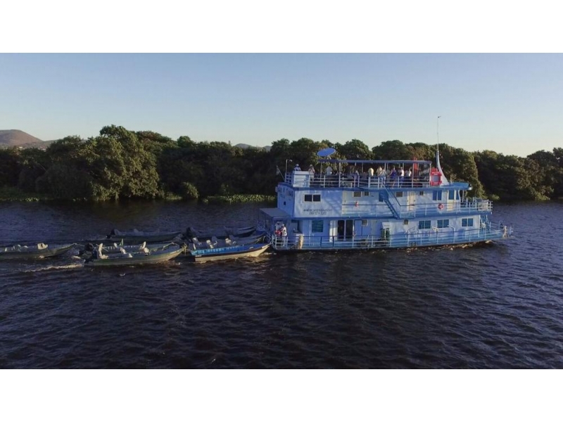 Passeio de Barco Hotel no Pantanal MS