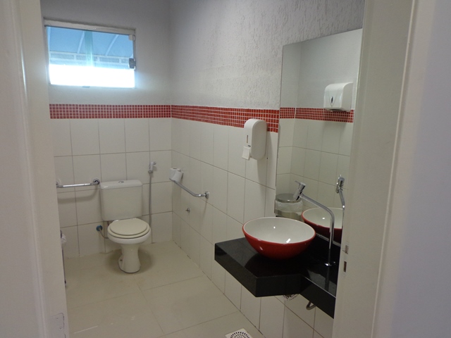 LANTERNAGEM FUNILARIA PINTURA CABINE AUTOMOTIVA BRASILIA DF