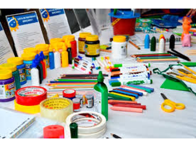 MATERIAL ESCOLAR EM ITATIAIA