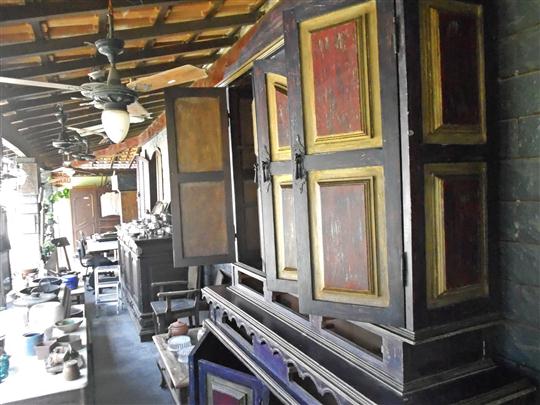 BRECHÓ E ANTIQUÁRIO EM MIGUEL PEREIRA - DESIRÉE - RJ
