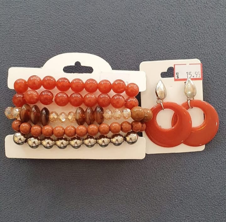 JÓIAS FOLHEADAS NO CENTRO DE PIABETÁ - RJ