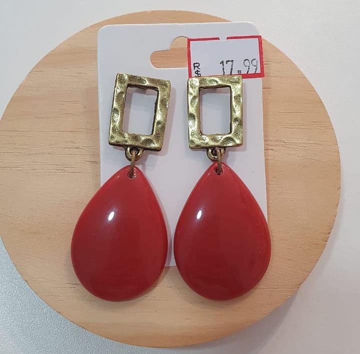 JÓIAS FOLHEADAS NO CENTRO DE PIABETÁ - RJ