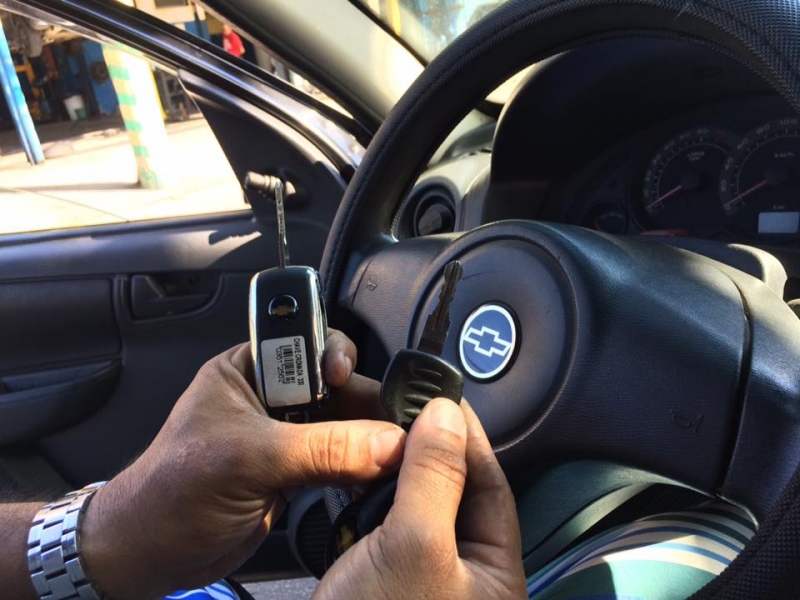 CHAVEIRO 24 HORAS NA PENHA CIRCULAR - RJ