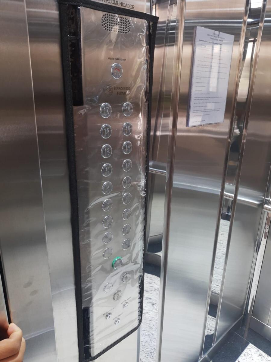 CAPA DE BOTOEIRA PARA ELEVADOR EM BOTAFOGO - RJ