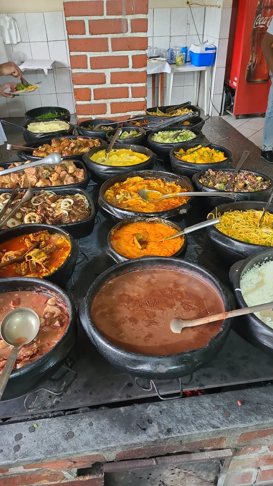 RESTAURANTE DE PANELA DE BARRO EM CACHOEIRO DE ITAPEMIRIM - ES