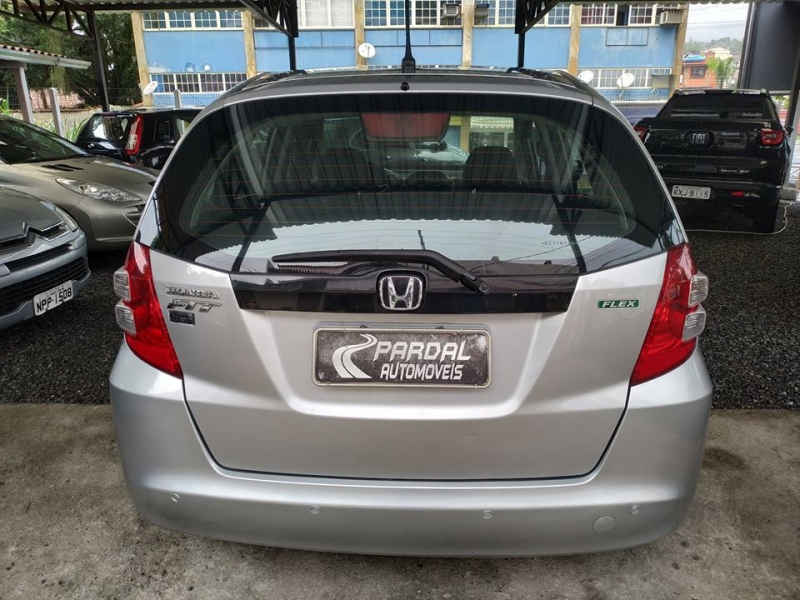 AGÊNCIA DE VEÍCULOS EM MIGUEL PEREIRA - RJ