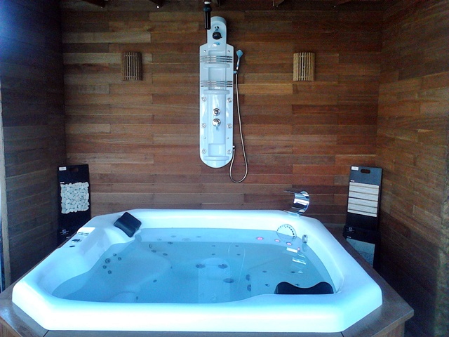 PISCINAS E AQUECIMENTOS SOLAR EM ITAIPAVA E PETROPOLIS SEA BLUE PISCINAS